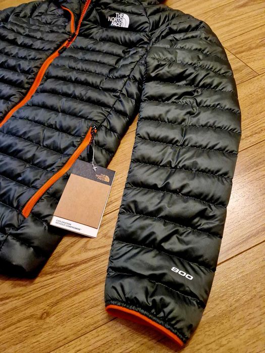 Geaca puf The North Face, 800 cuin down, masura S, noua, sigilata