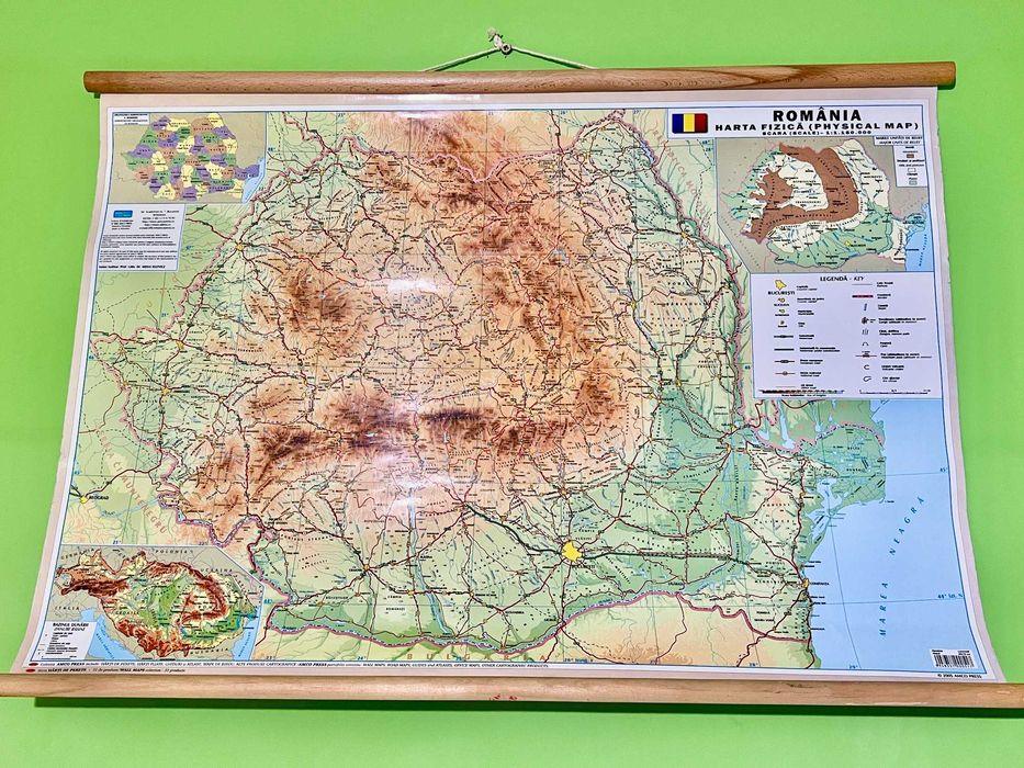 Harta Fizica a Romaniei Laminata 50x70cm