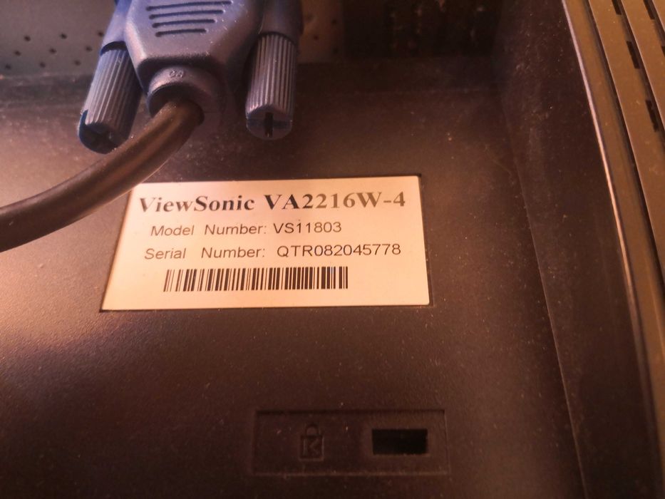 Монитор LCD View Sonic 22"