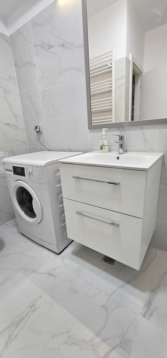 Inchiriez apartament o camera  complex Unirea Towers