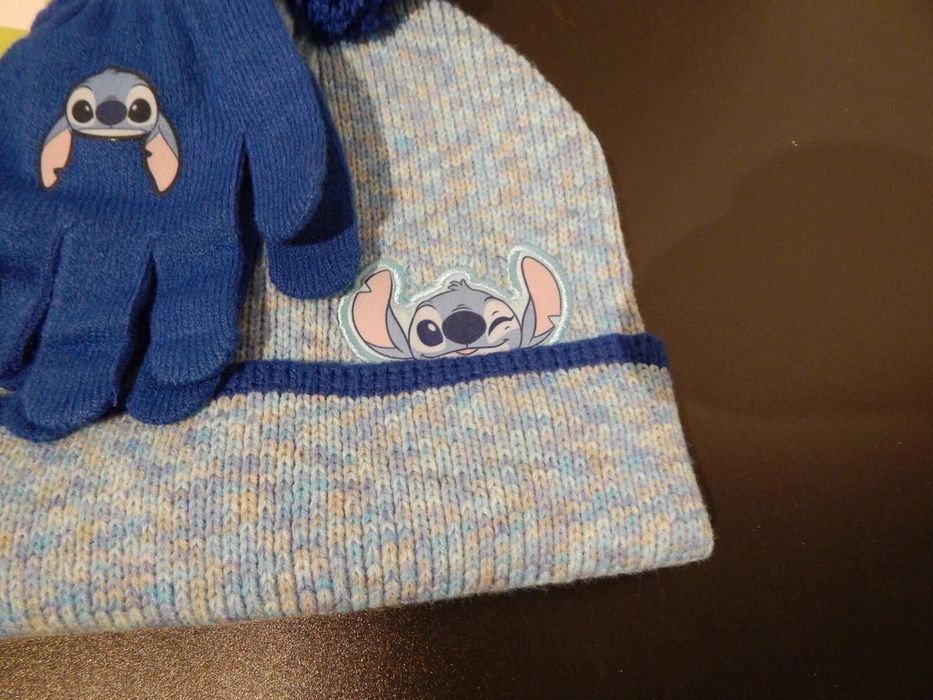 Детская шапка с перчатками