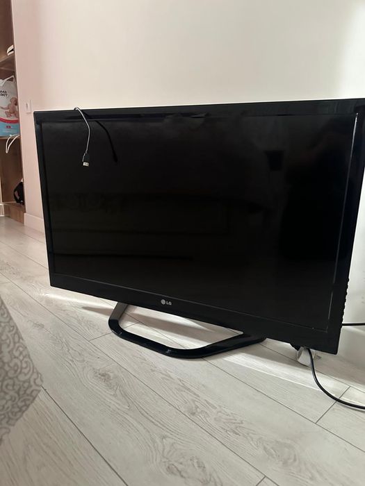 Телевизор LG в отличном состоянии