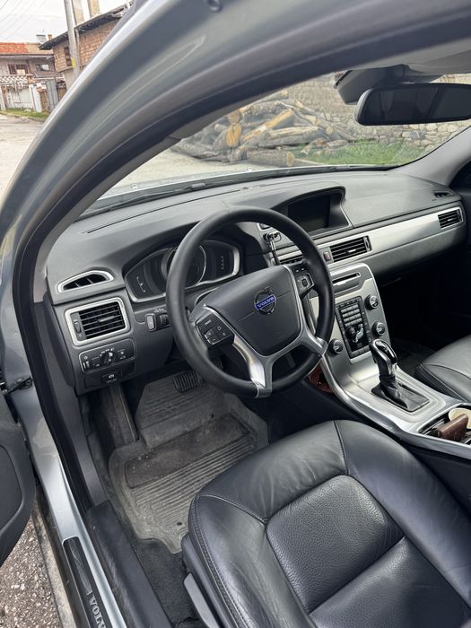 Продава се volvo xc70 2015