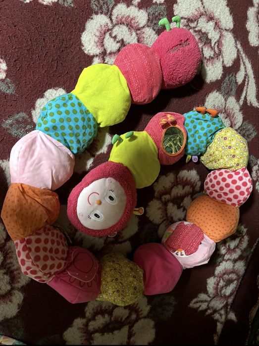 Манеж и постель в кроватку