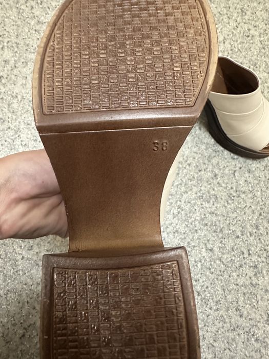 Срочно Продам кожанную