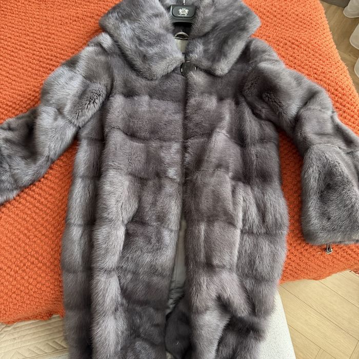 Продам шубу норковую