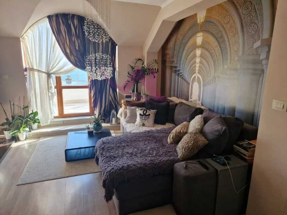 Дава се под наем Тристаен апартамент в Варна, м-т Траката - 110 кв.м за 900 € - Снимка #1