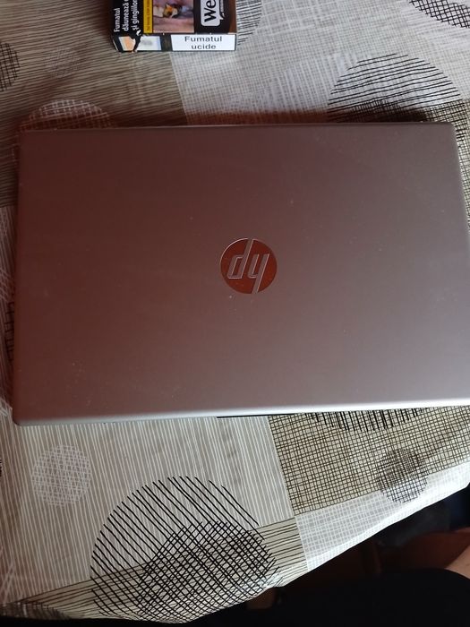 Vănd laptop hp 15