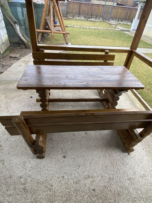 Set masa si banci din lemn masiv (stil rustic )