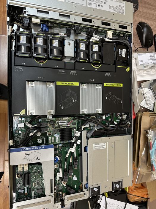 сервер Huawei продам