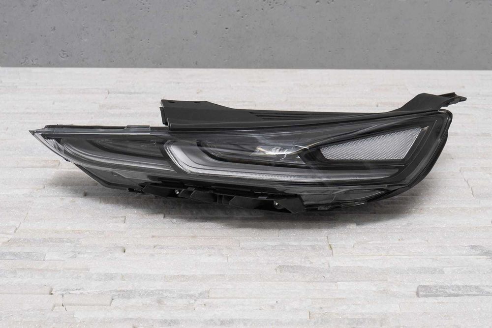 Комплект Фарове ляв + десен за HYUNDAI SANTA FE IV LED 2018 - 2024год.