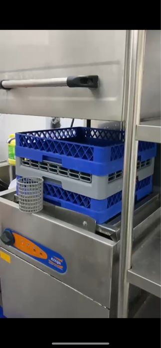 Продаю посудомоечную машину