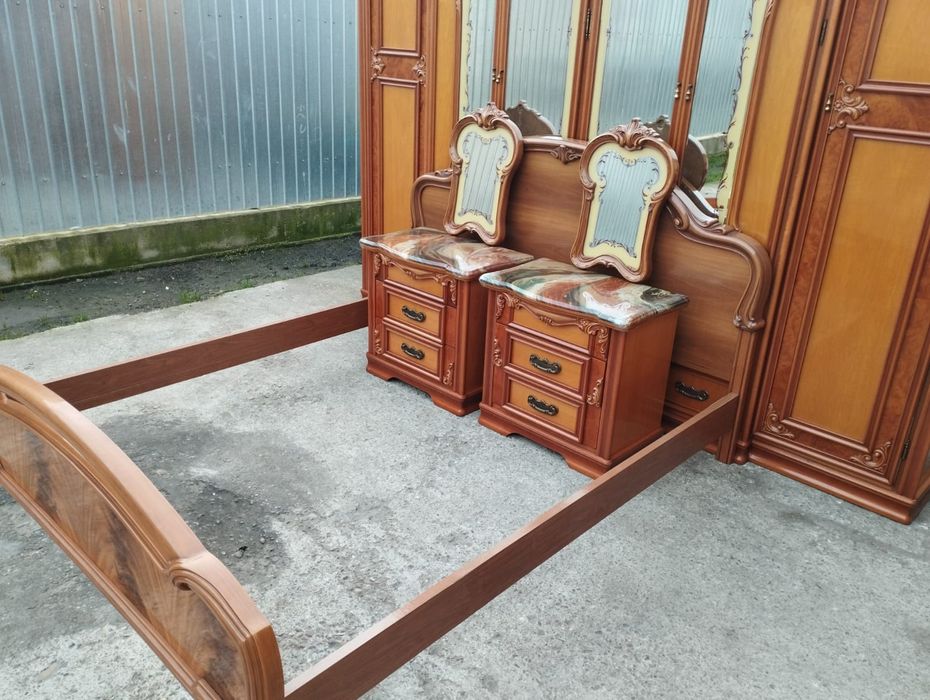 Dormitor din lemn masiv NUC