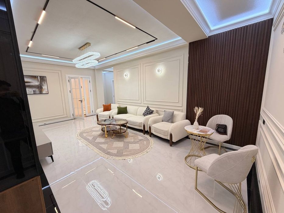 Новостройка 3х комнатная +холл  118 кв+10 кв