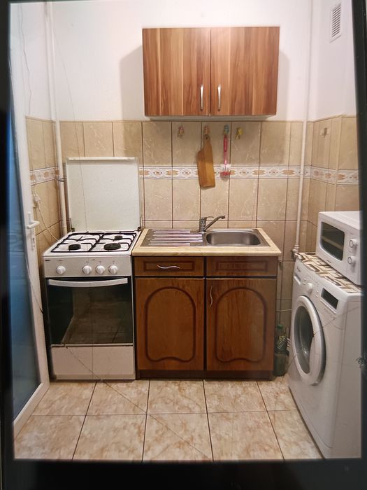 Închiriez garsonieră cart Rovine , Craiova la posta