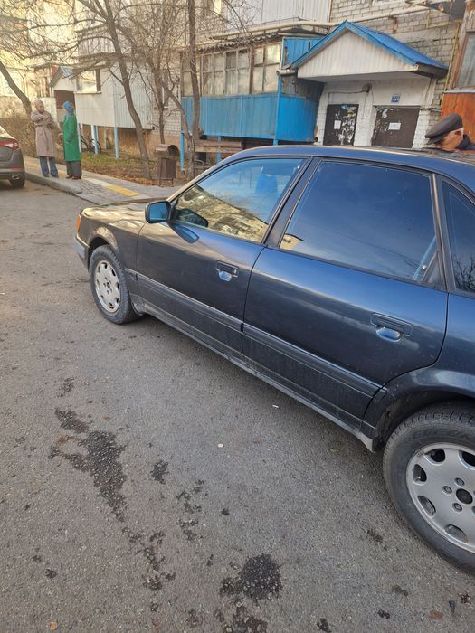 Продам ауди с4  2.3 об инжектор