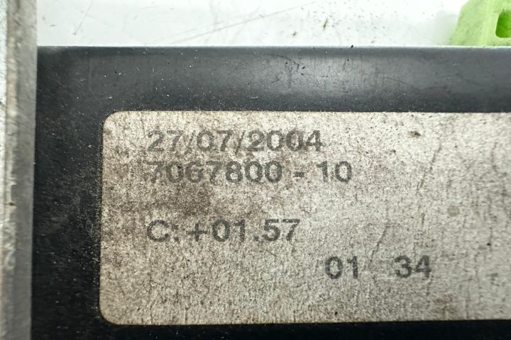 Macara geam spate dreapta manuala 7067800 BMW Seria 1 E87