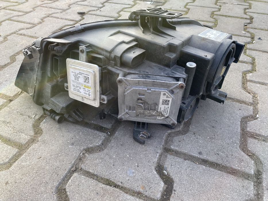 Десен фар Audi A4/B8 Bi-Xenon/Led