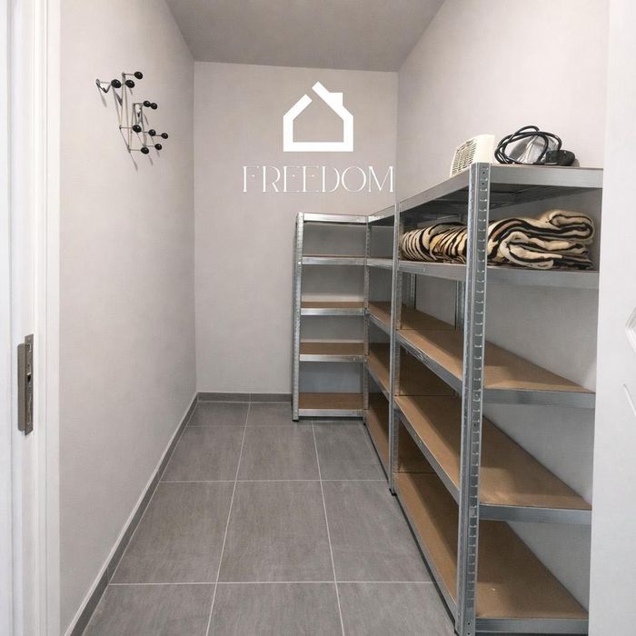 Дава се под наем Тристаен апартамент в Варна, Левски - 86 кв.м за 700 € - Снимка #3