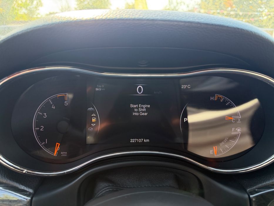 Jeep Grand Cherokee WK2 3.0 diesel 2014 posibilitate rate