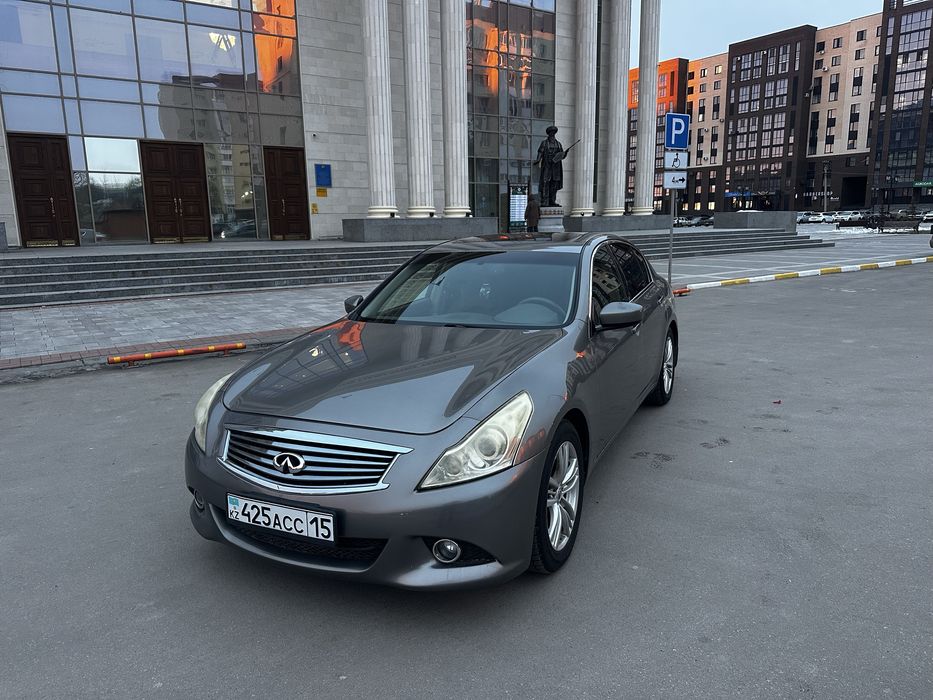 Продам автомобиль Infiniti G 37
