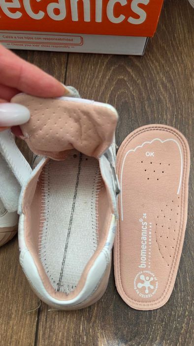 Pantofi piele Biomecanics 24