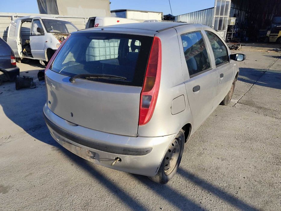Fiat Punto 1.2 - 80к.с - 2003г. на части