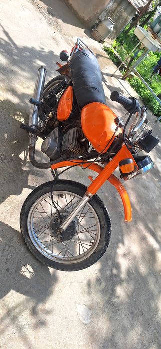 Motosikl sotiladi minsk xolati yaxshi