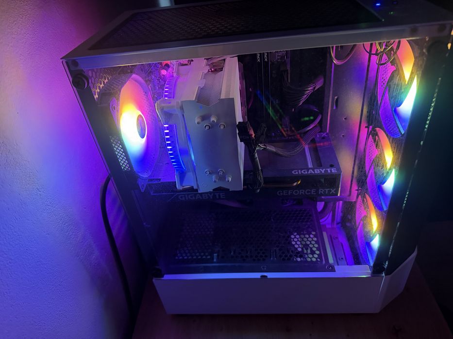 PC gaming pe piese