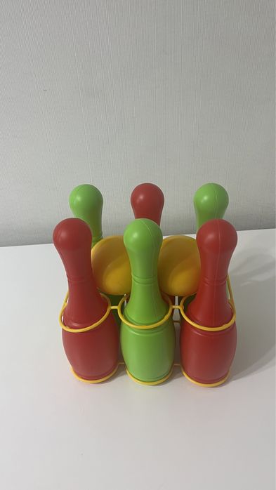 Боулинг, кегли. Левый берег