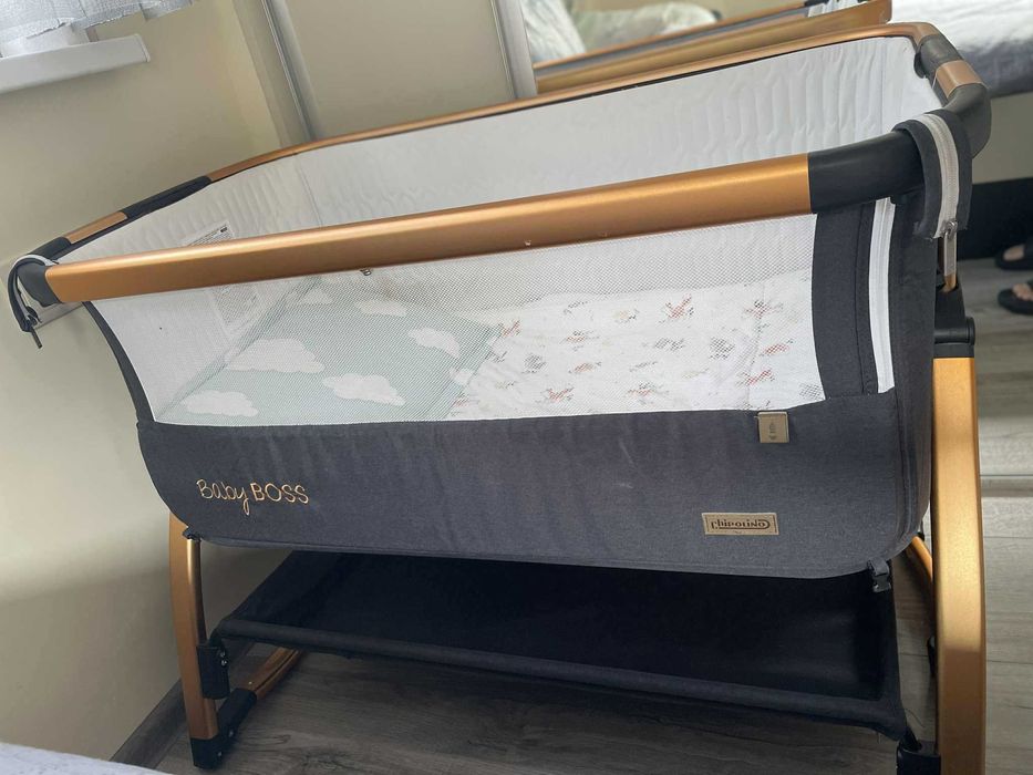 Бебешка кошара , употребявана в много добро състояние