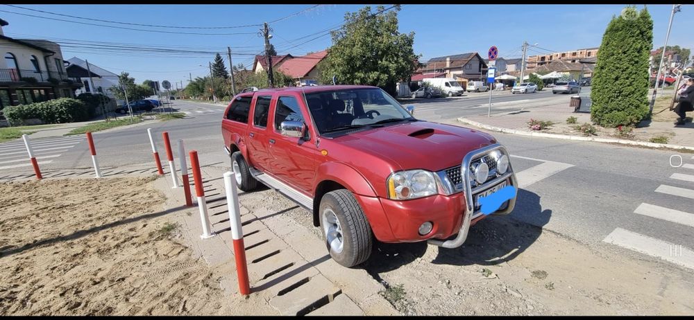 de vanzare NAVARA  NISSAN  având km 98 000 , stare foarte bună