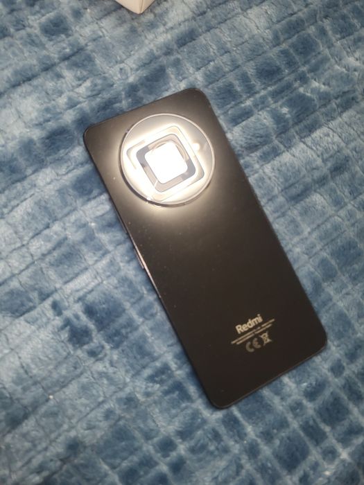 Продам редми А3 почти новый