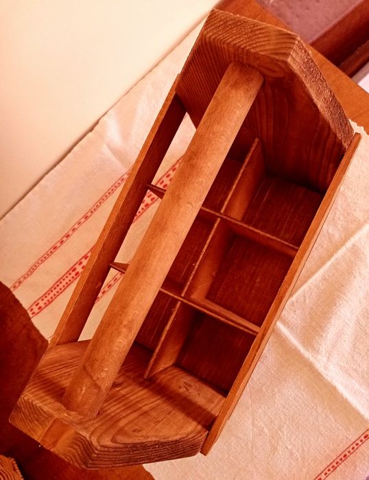 Кутия, щайга за съхранение на инструменти от дърво