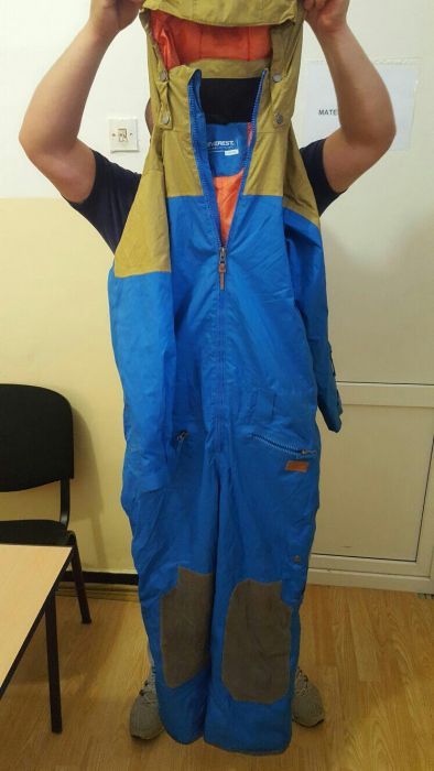 Salopeta snowboard Everest mărime XS fete sau băiat foarte scund!!!