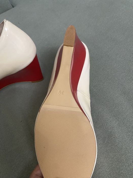 Продам туфли кожаные