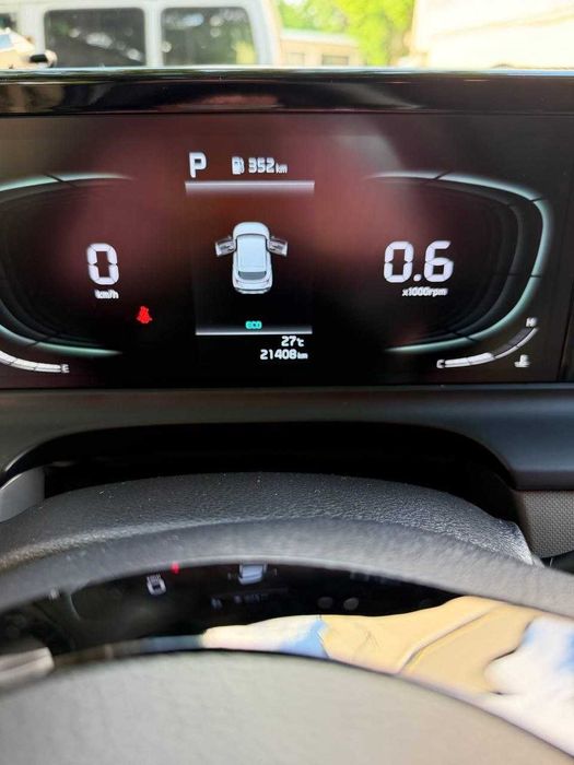 Продаётся авто KIA Seltos 2024 год