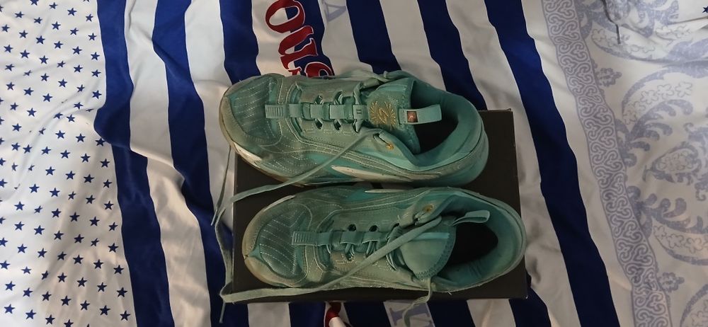 Продаю баскетбольные кроссовки