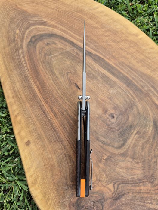 Сгъваем джобен нож с дървена дръжка СМ133