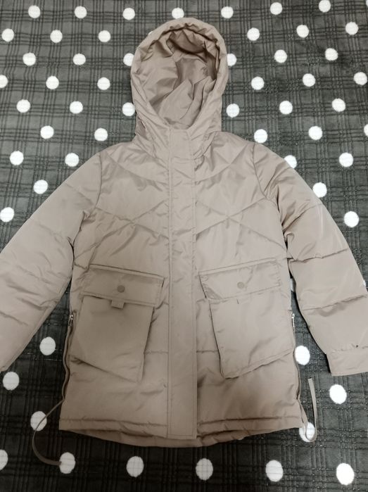 Продам куртки новые