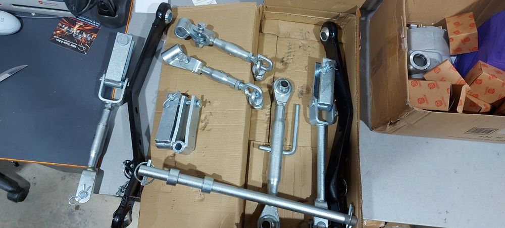 Kit de ridicare complet pentru tractoare mici: Kubota, Iseki, Yanmar,