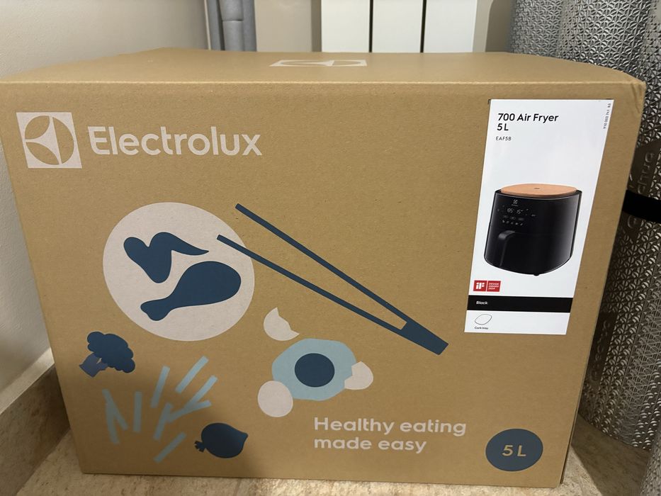 Friteuza aer cald Electrolux 700 XL EAF5B