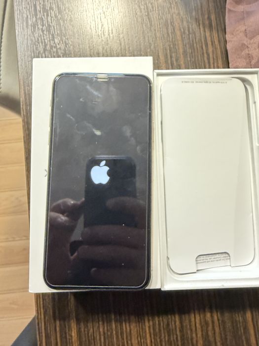 Iphone 11 pro max Gold 256gd