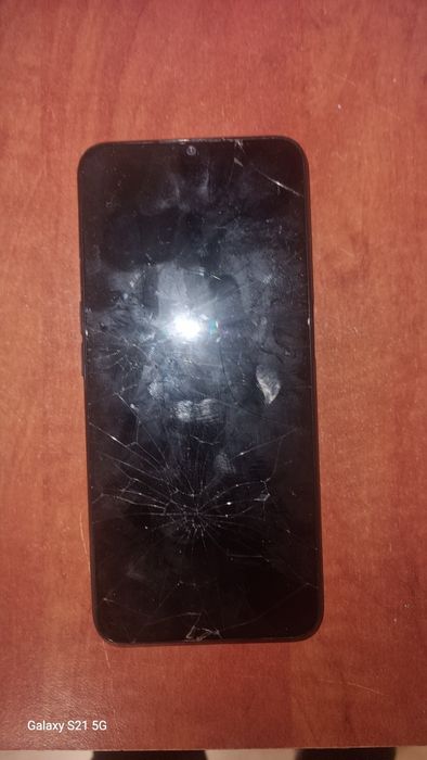 Vând telefoane pentru piese