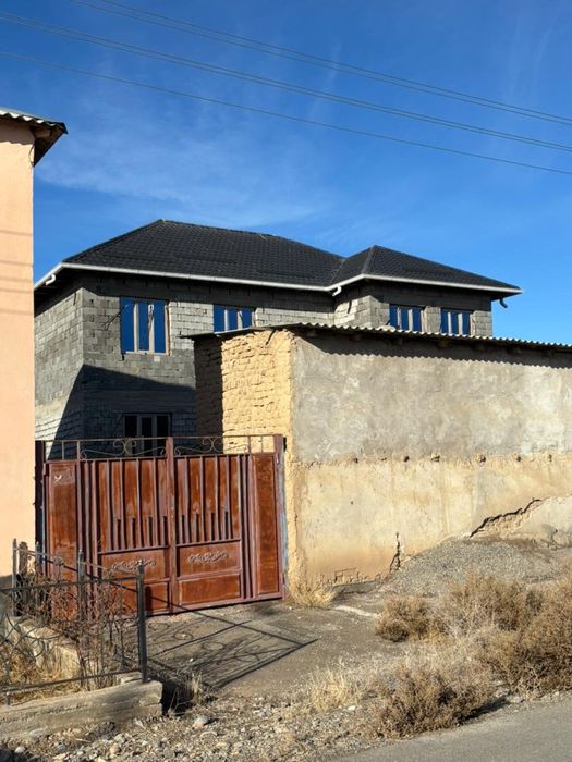 Бітпеген 2.этажды үй сатылады