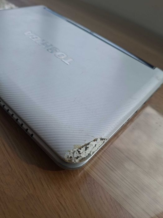 Mini Laptop Toshiba - Defect