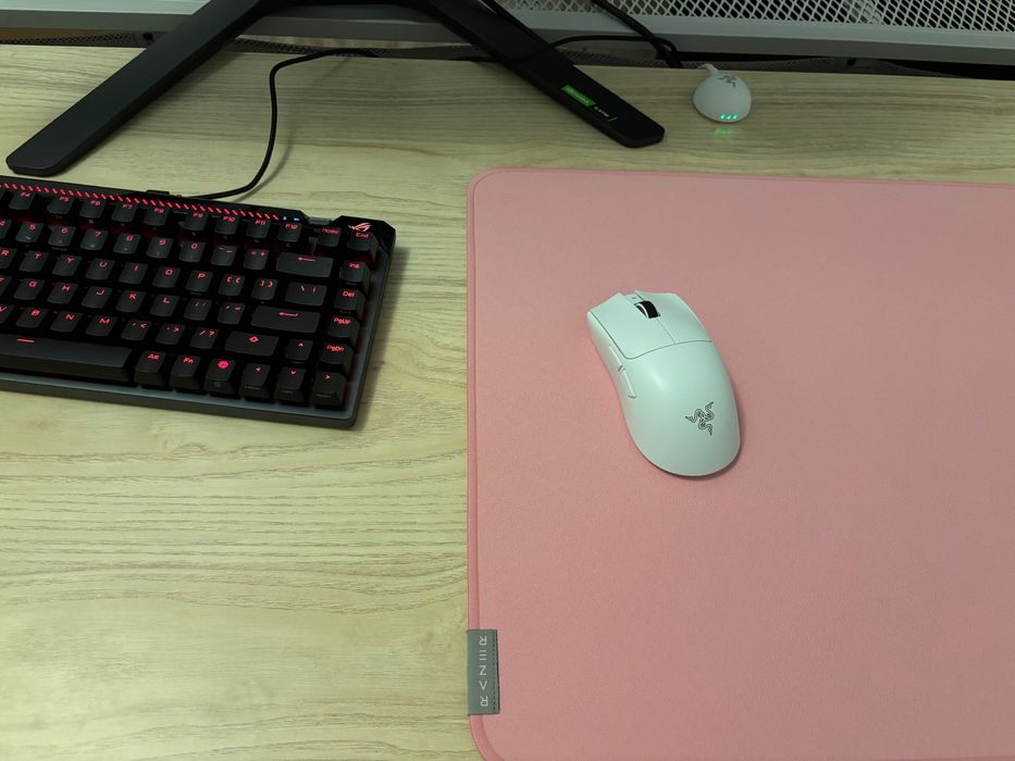 Razer Viper V4 Pro White Edition