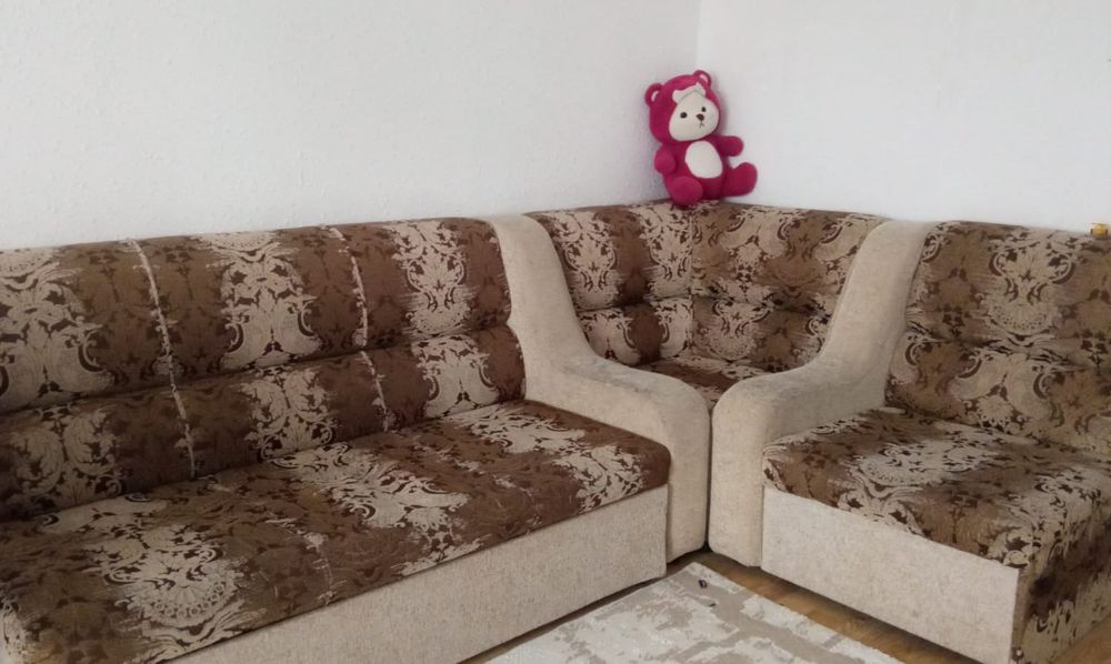 Диван уголок продам срочно