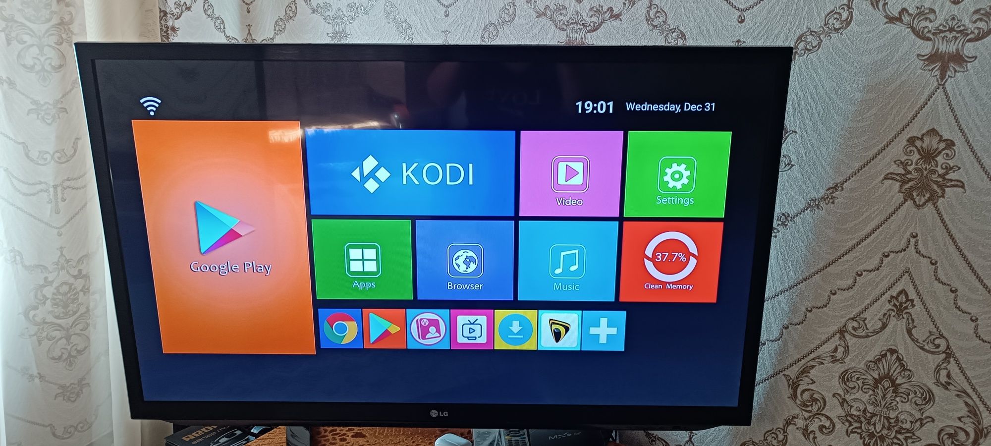 Продам телевизор Lg 3D (107 см) с приставкой Android - Телевизоры ...