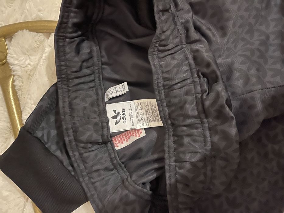 Дамски анцунг Adidas